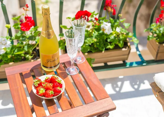 The Palace Collection In Centre