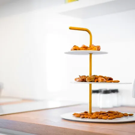 The Palace Collection In Centre Split