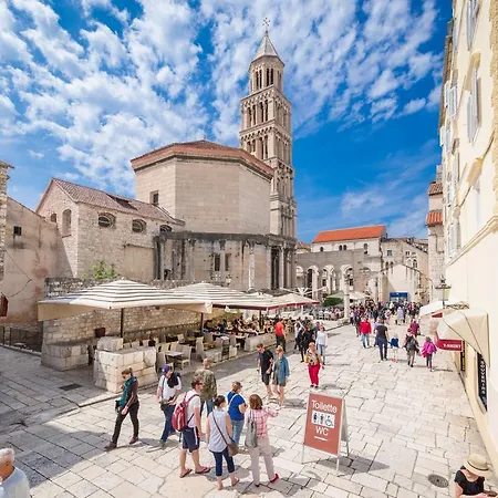 Appartement The Palace Collection In Centre