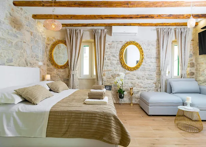 The Palace Collection In Centre * Spalato