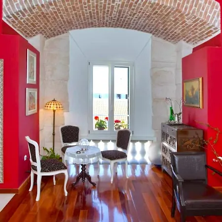 The Palace Collection In Centre Apartament *